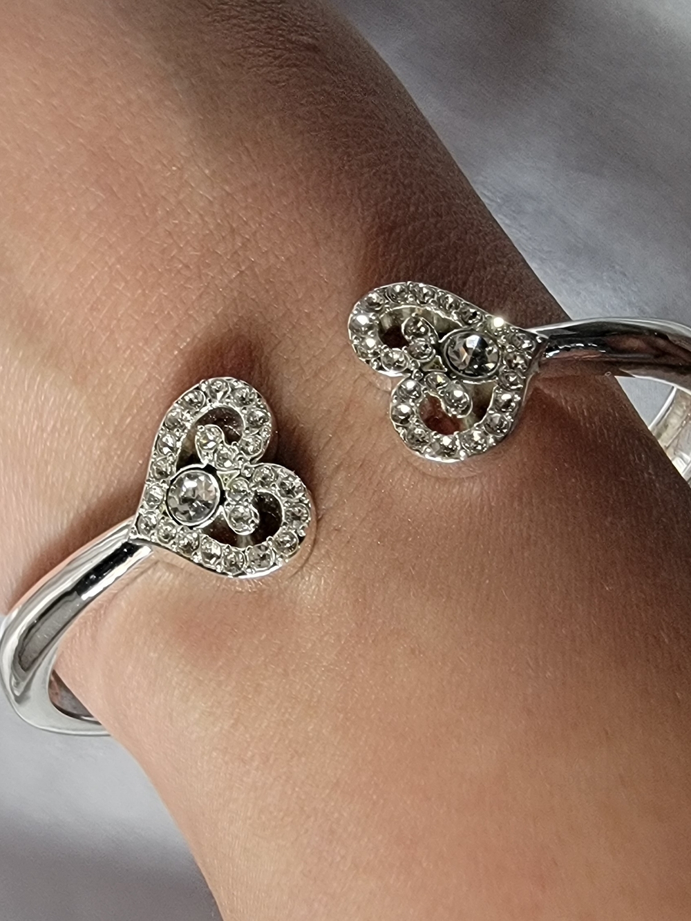 Elegant Silver Dog Paw Print Heart Crystal Cuff Bracelet Women's Jewelry